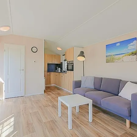 Luttikduin Nr 19 - Aan Zee