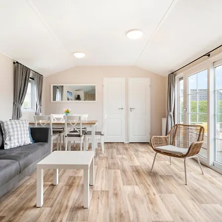 Luttikduin Nr 19 - Aan Zee * Callantsoog