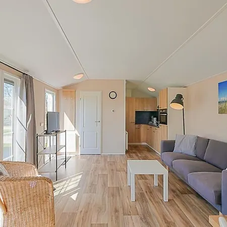Chalet Luttikduin Nr 19 - Aan Zee *